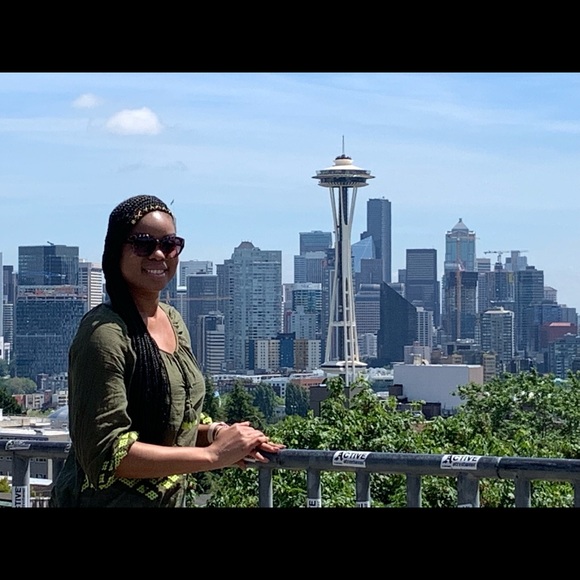 Meet your Posher, SynStylin - Picture 1 of 4